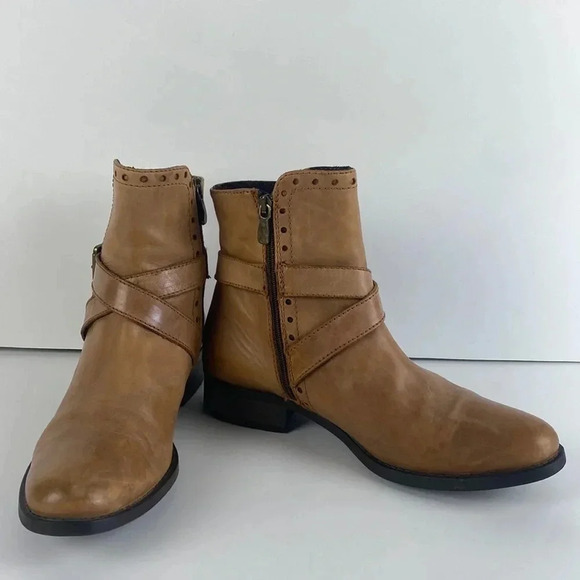 Brown tan genuine leather eyelet buckle low heel round toe ankle bootie sz 36 - Picture 1 of 17
